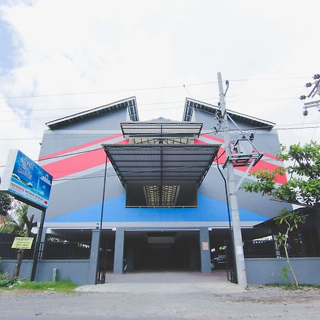 D'Paragon Seturan 4 Maguwo Bagian luar foto