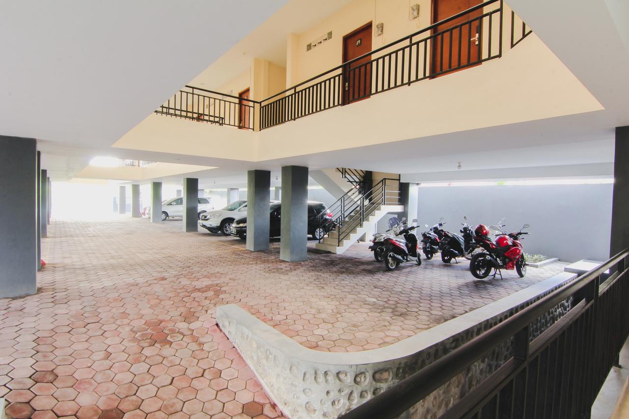 D'Paragon Seturan 4 Maguwo Bagian luar foto